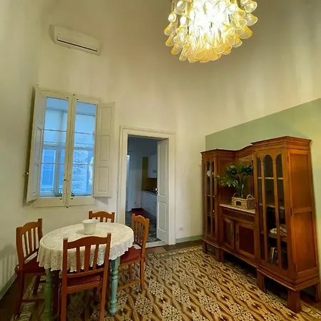 4 Balconi House-appartamento Salentino Nel Centro Di *